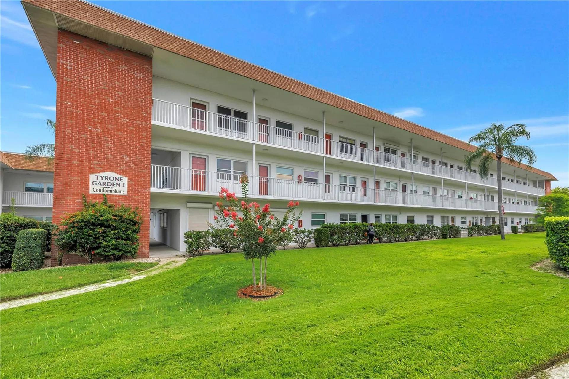5729 13th Avenue N St Petersburg FL 33710