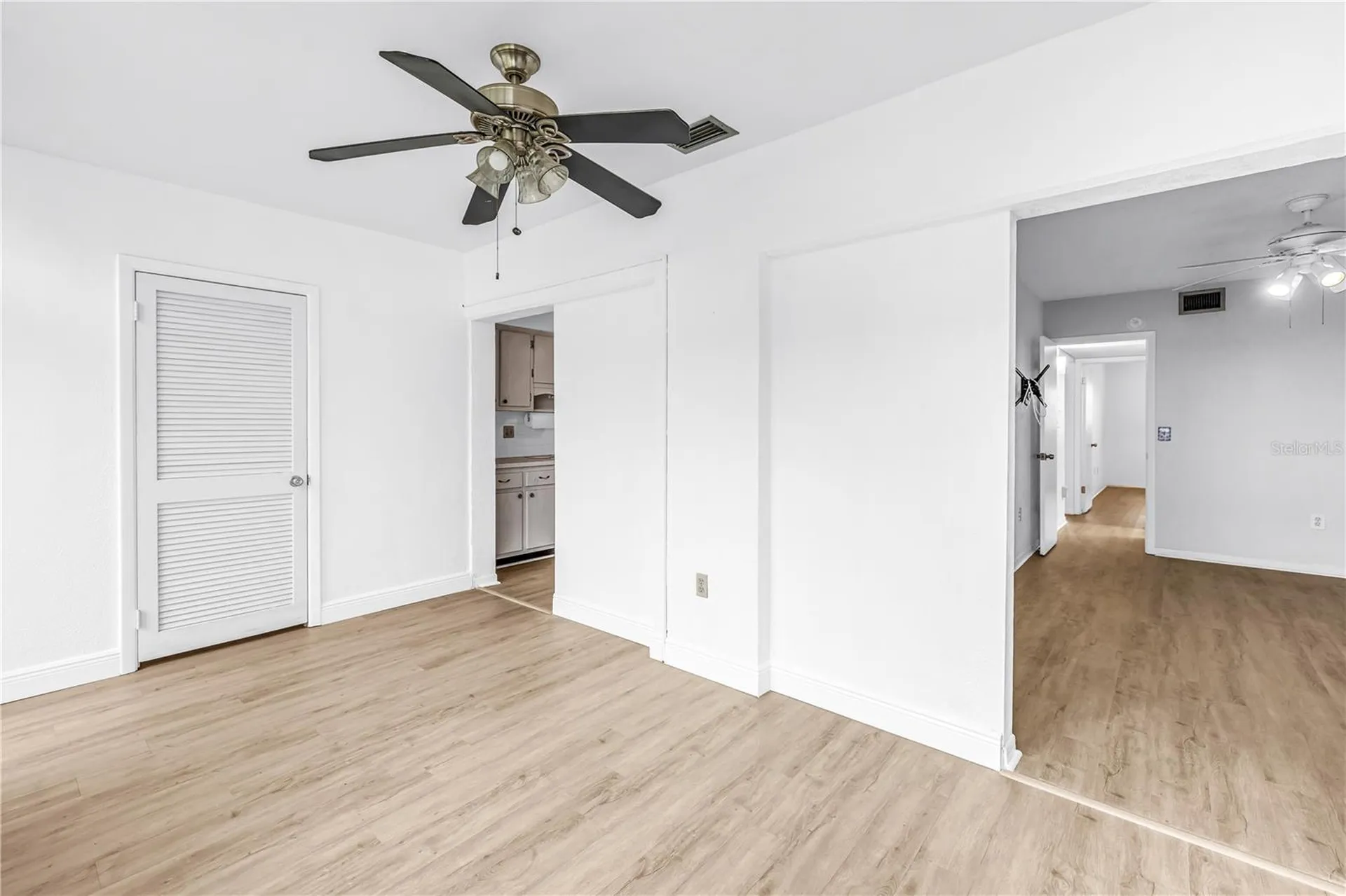 5729 13th Avenue N St Petersburg FL 33710