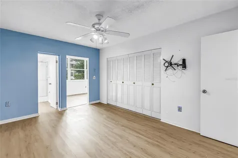 5729 13th Avenue N St Petersburg FL 33710