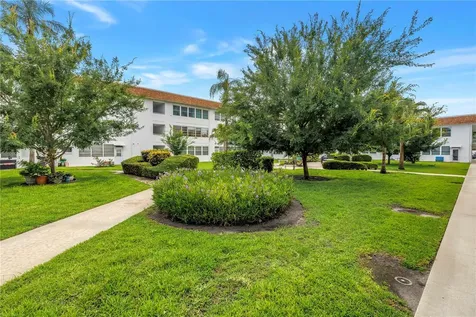 5729 13th Avenue N St Petersburg FL 33710