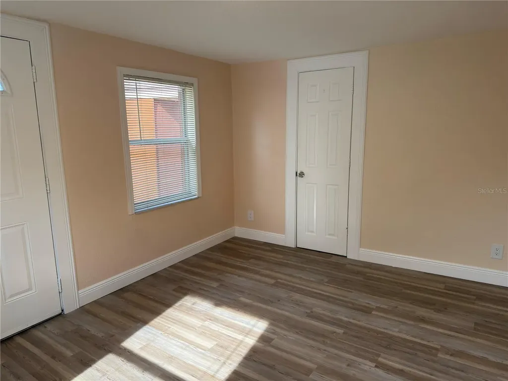 2514 W Saint John Street Tampa FL 33607