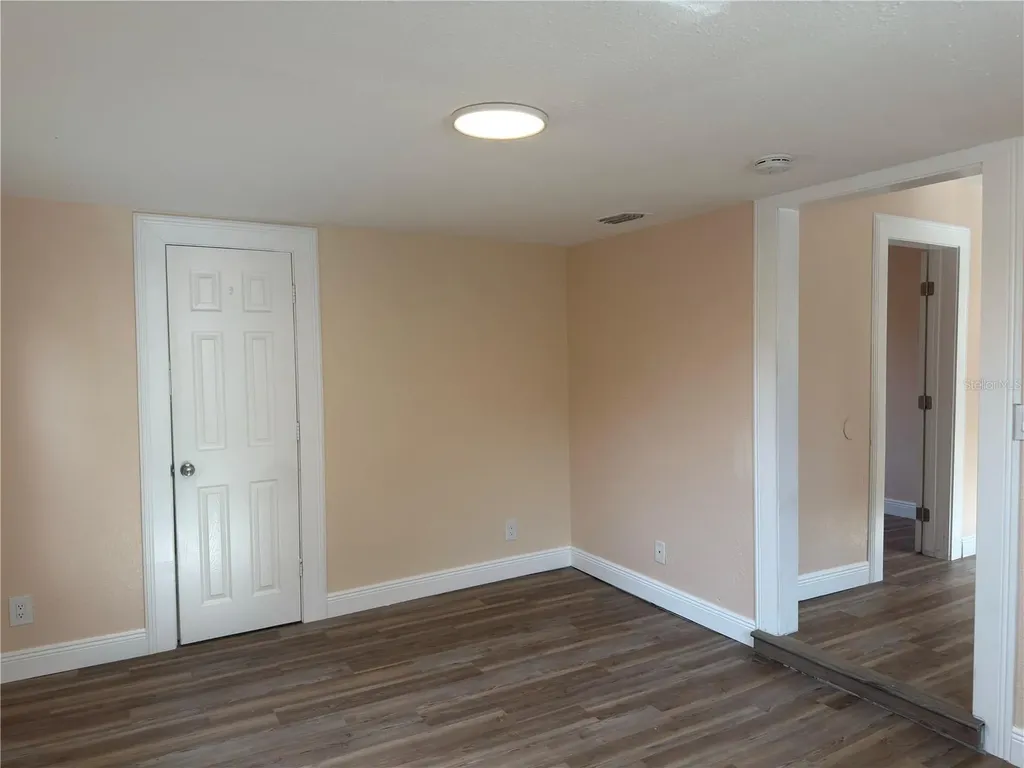 2514 W Saint John Street Tampa FL 33607