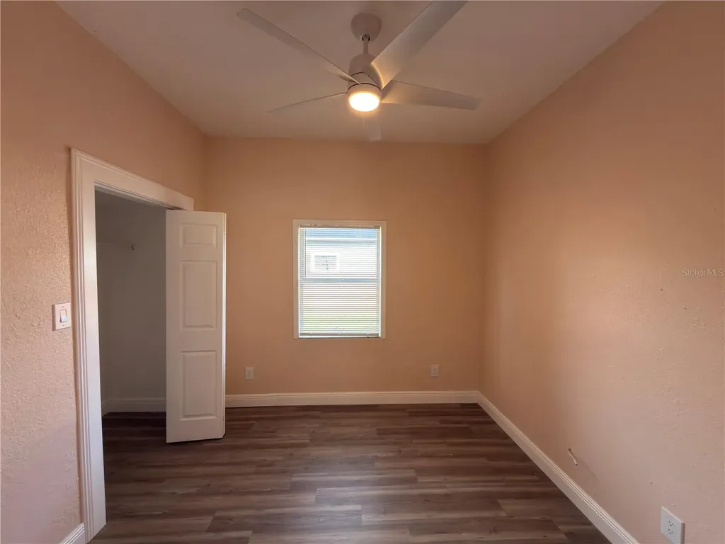 2514 W Saint John Street Tampa FL 33607