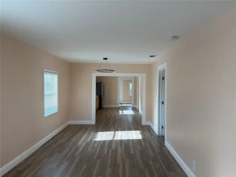 2514 W Saint John Street Tampa FL 33607