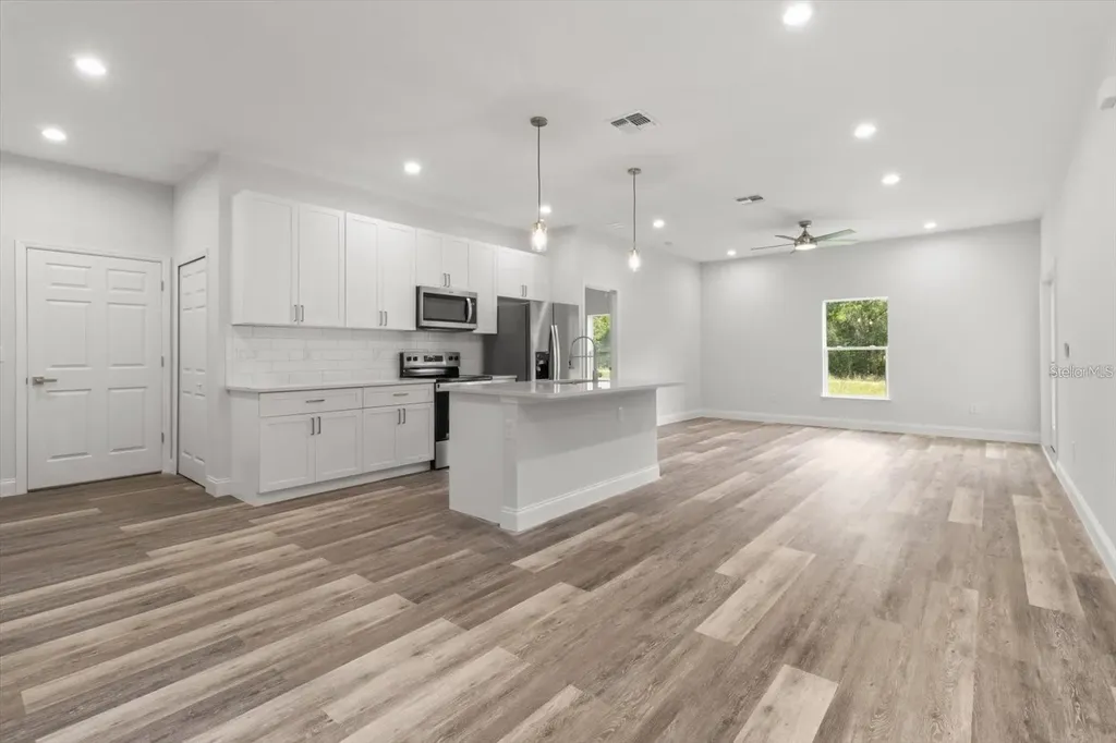 2611 W Royal Palm Drive Citrus Springs FL 34434