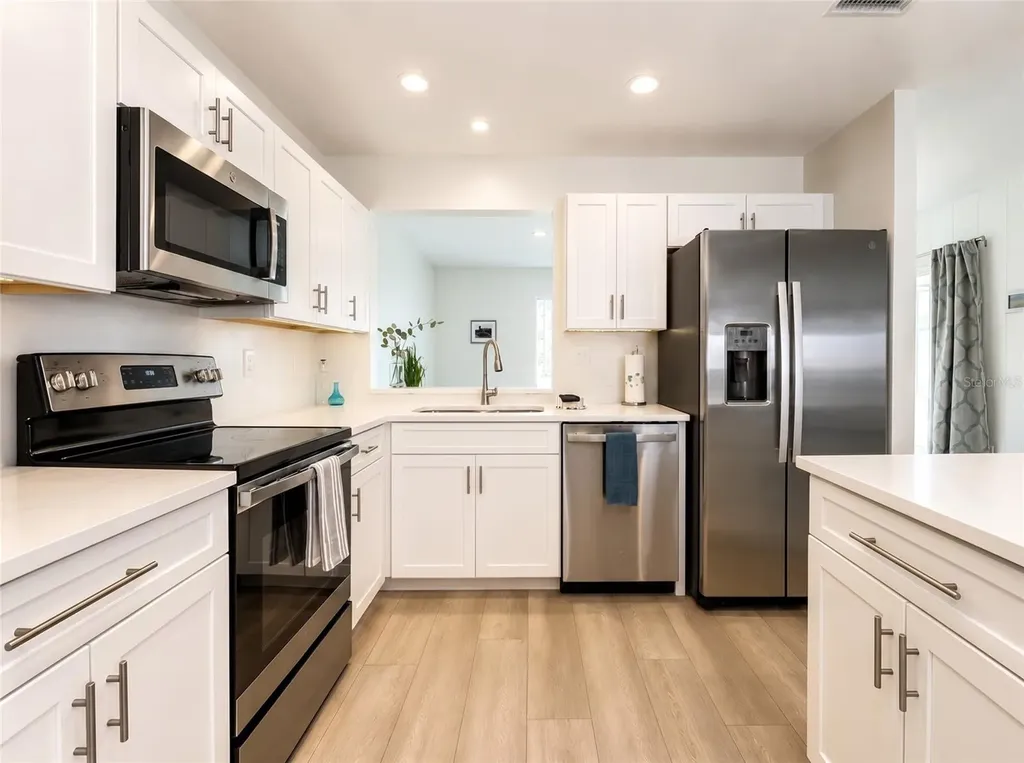 7210 8th Avenue Loop W Bradenton FL 34209