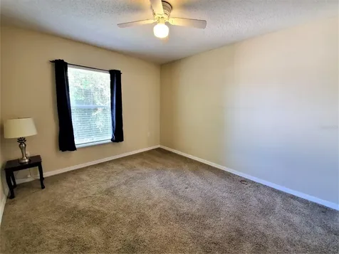 9870 Ashburn Lake Drive Tampa FL 33610
