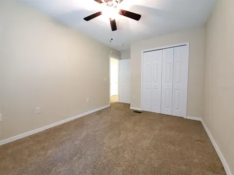 9870 Ashburn Lake Drive Tampa FL 33610