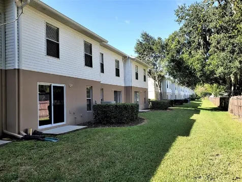 9870 Ashburn Lake Drive Tampa FL 33610