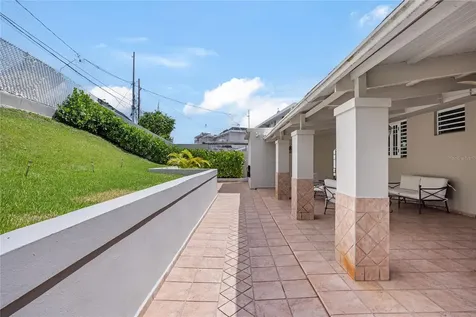 Calle 6 H17 Tintillo Gardens Guaynabo PR 00966