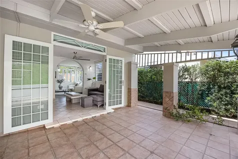 Calle 6 H17 Tintillo Gardens Guaynabo PR 00966