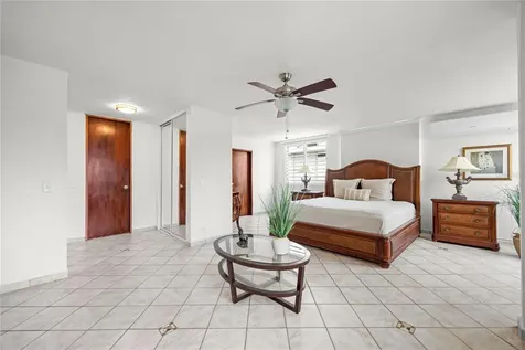 Calle 6 H17 Tintillo Gardens Guaynabo PR 00966