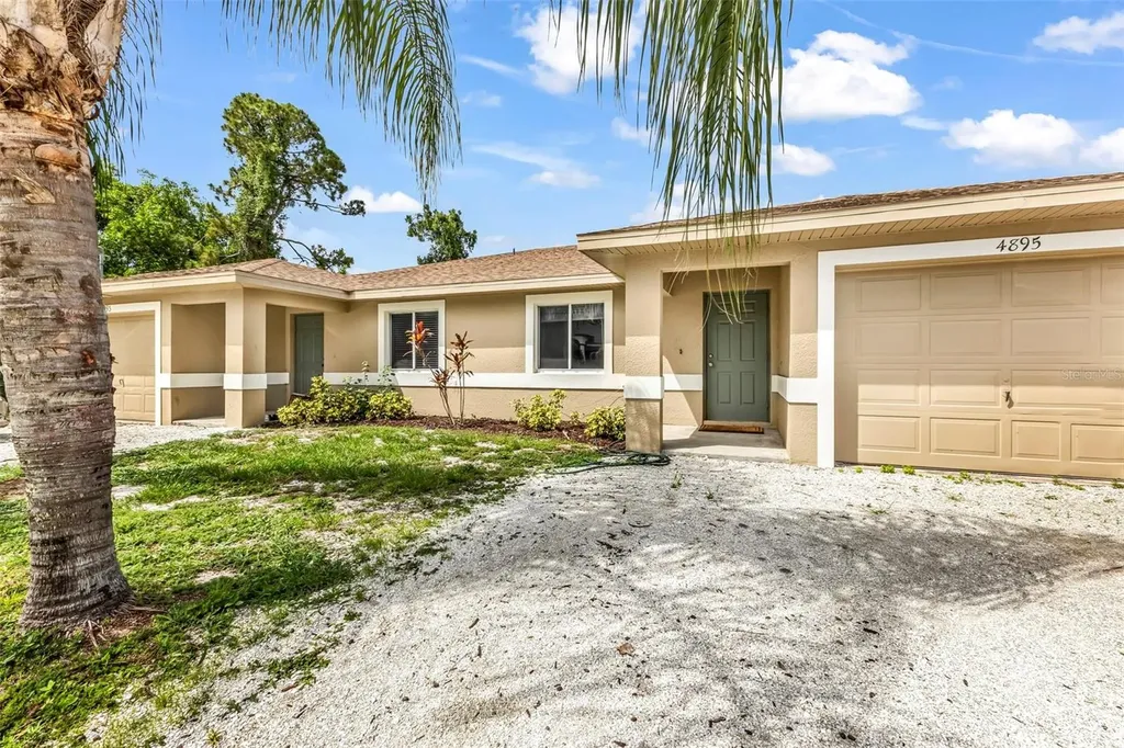 4893/4895 29th Street SW Lehigh Acres FL 33973