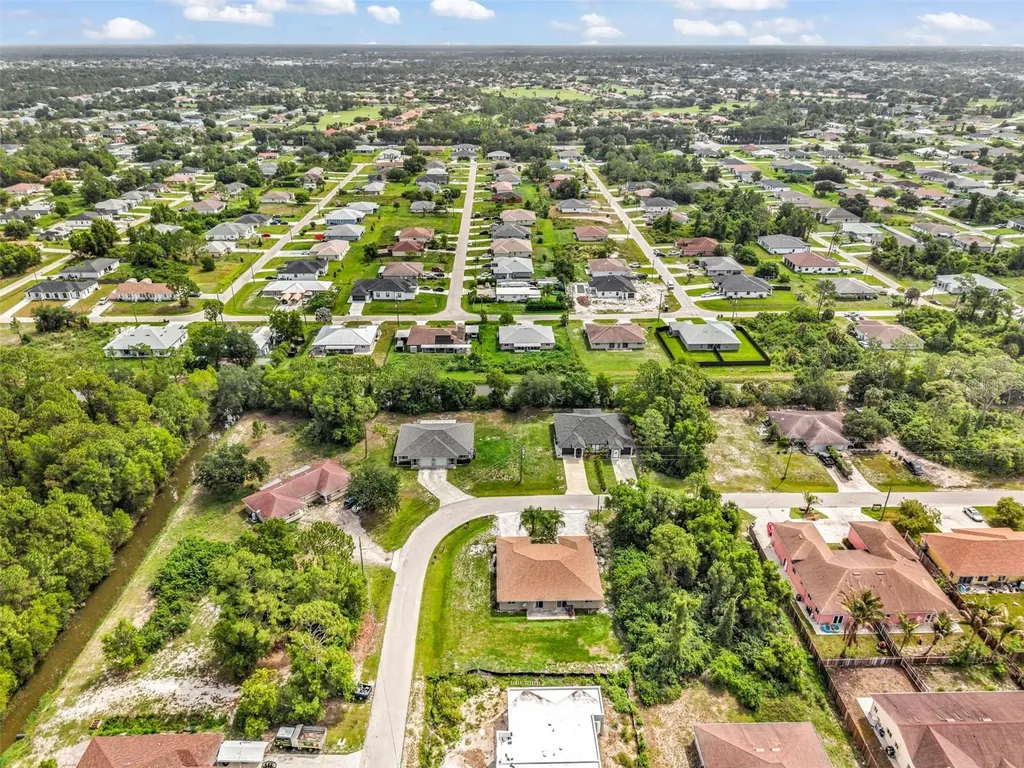 4893/4895 29th Street SW Lehigh Acres FL 33973