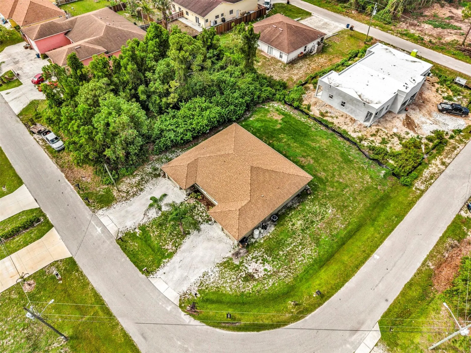 4893/4895 29th Street SW Lehigh Acres FL 33973
