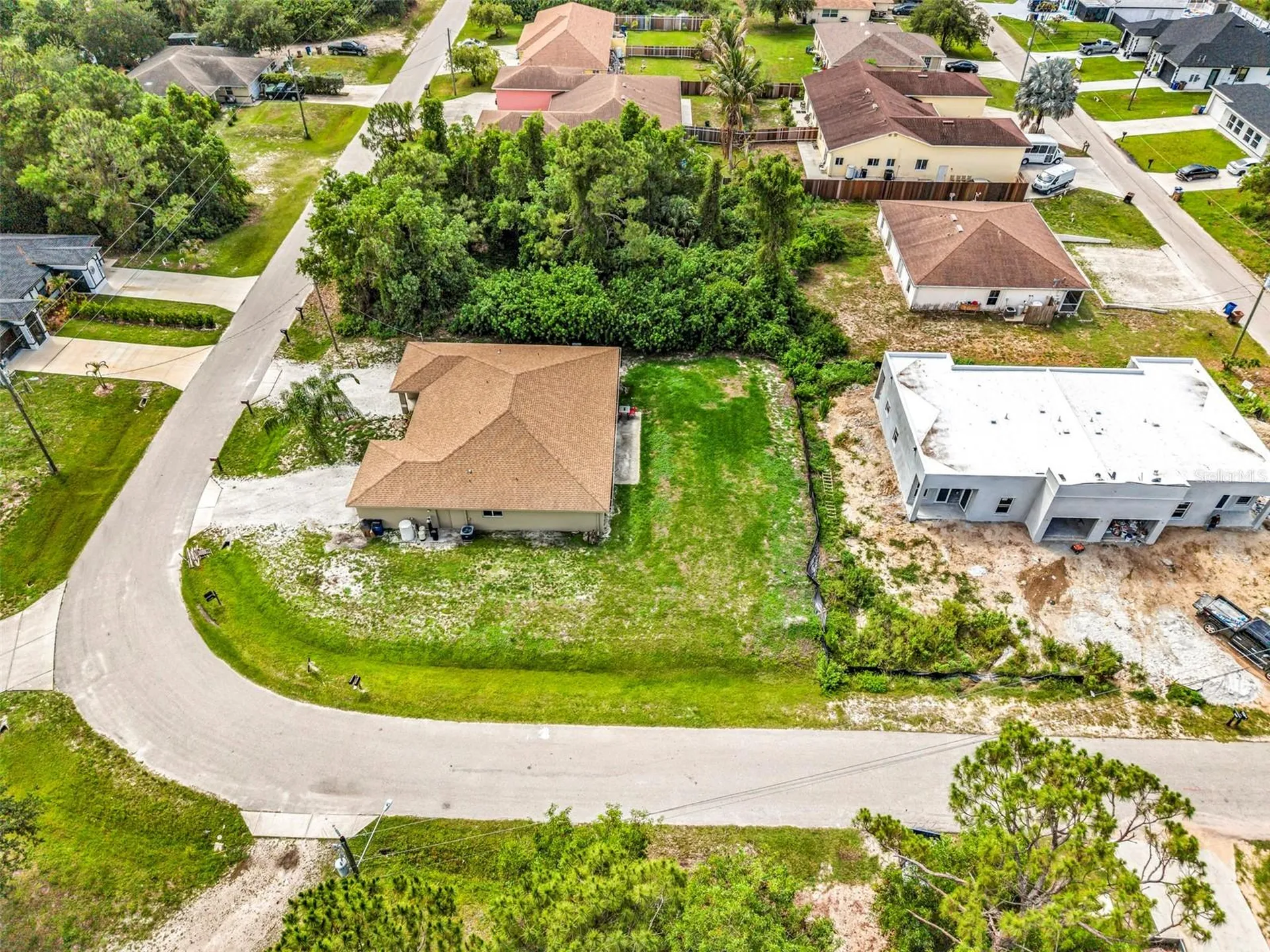 4893/4895 29th Street SW Lehigh Acres FL 33973
