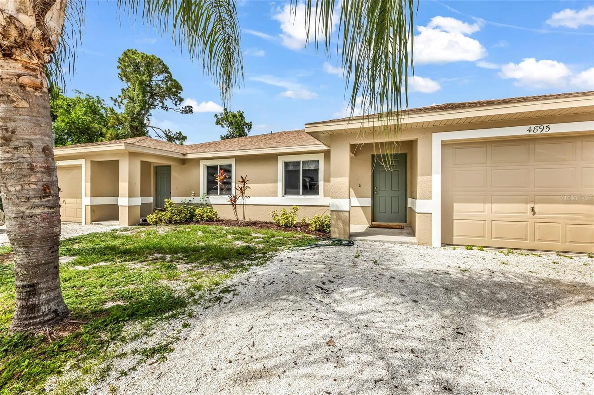 4893/4895 29th Street SW Lehigh Acres FL 33973