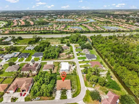 4893/4895 29th Street SW Lehigh Acres FL 33973