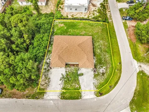 4893/4895 29th Street SW Lehigh Acres FL 33973
