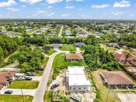 4893/4895 29th Street SW Lehigh Acres FL 33973
