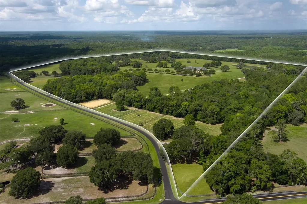 9095 NW 200th Street Road Micanopy FL 32667