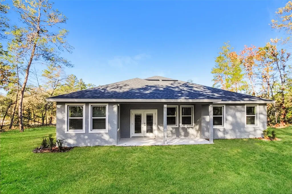 20 Greentree Street Homosassa FL 34446