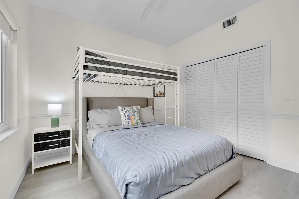 862 Hudson Avenue Sarasota FL 34236