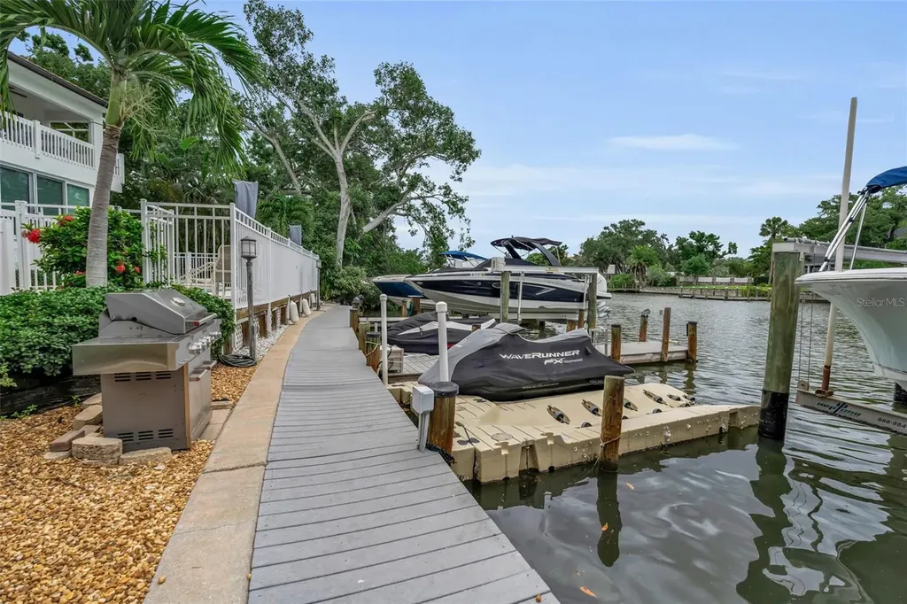 862 Hudson Avenue Sarasota FL 34236