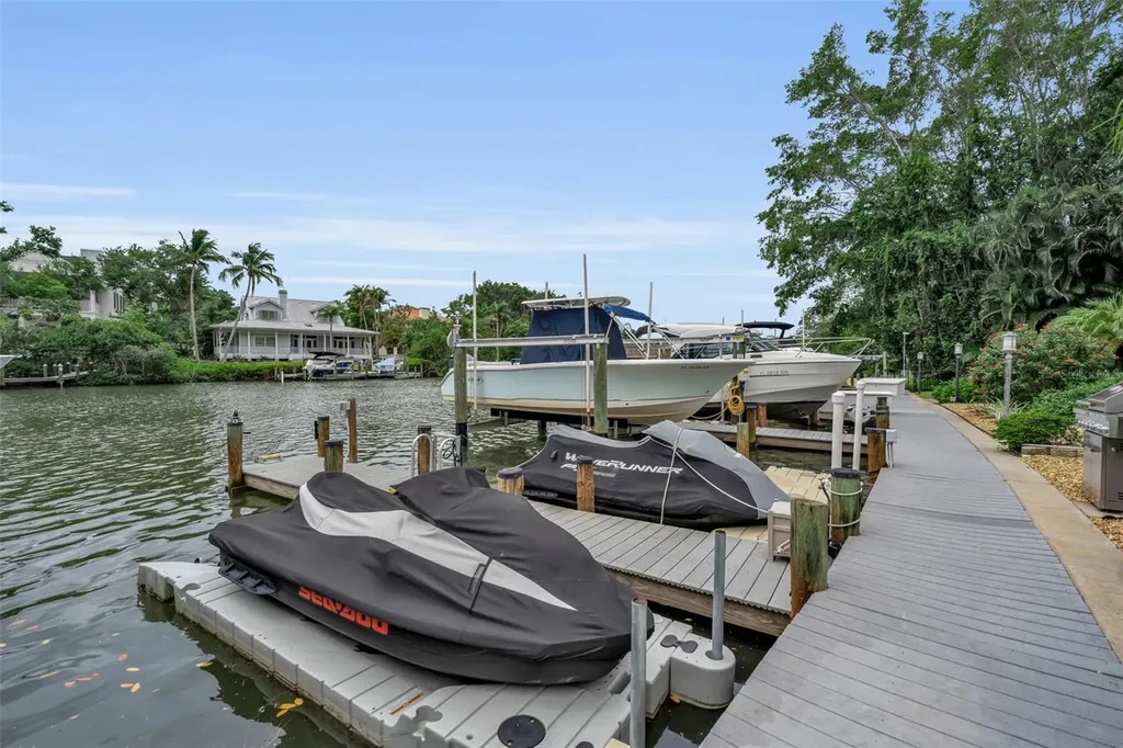 862 Hudson Avenue Sarasota FL 34236
