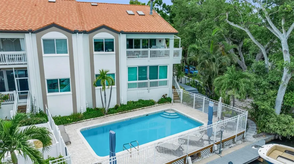 862 Hudson Avenue Sarasota FL 34236