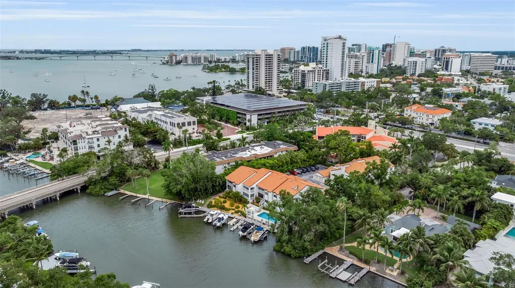 862 Hudson Avenue Sarasota FL 34236