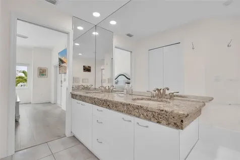 862 Hudson Avenue Sarasota FL 34236