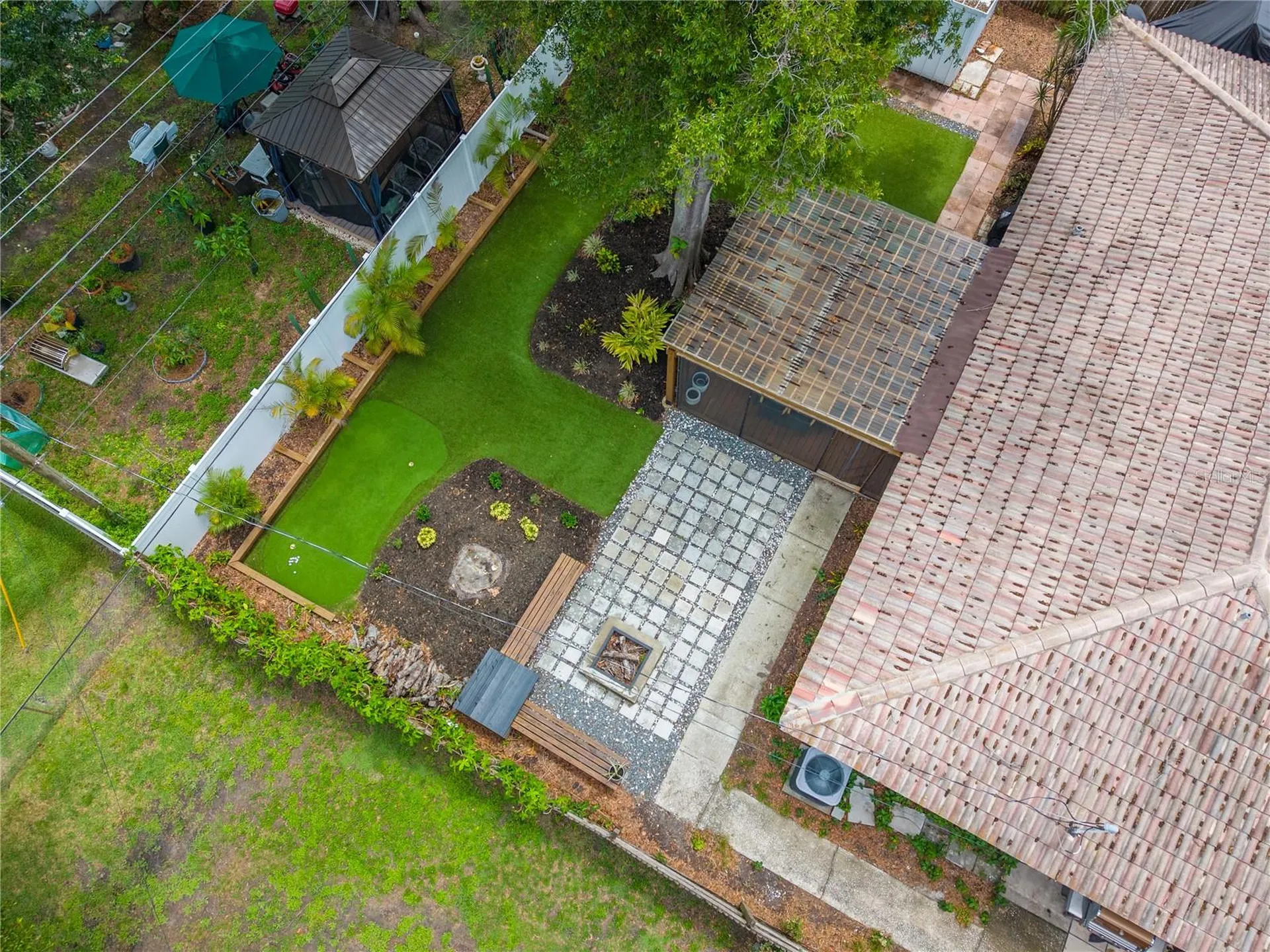 5271 35th Avenue N St Petersburg FL 33710