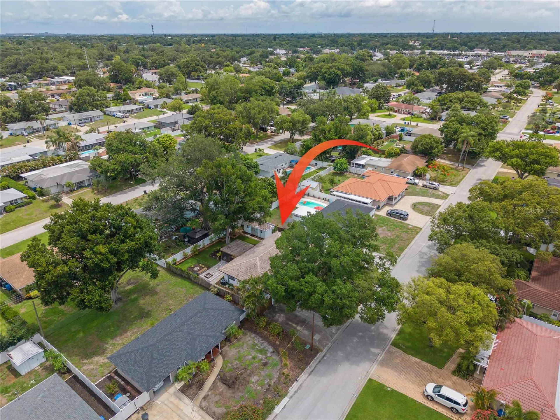 5271 35th Avenue N St Petersburg FL 33710