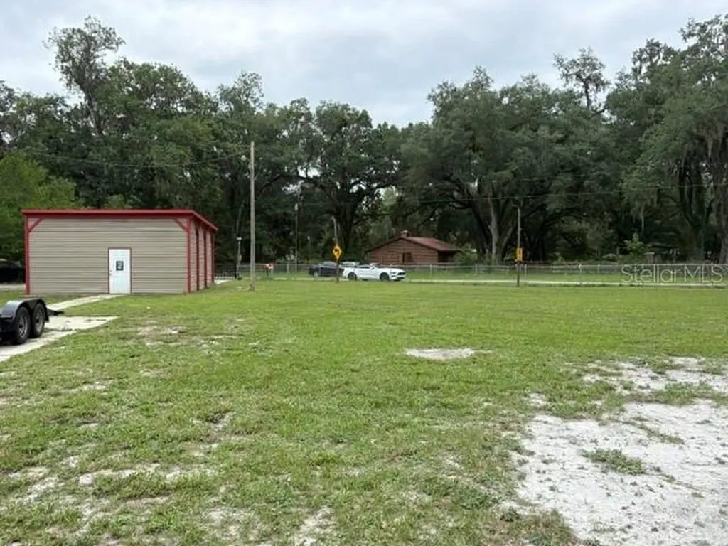12253 E Berry Lane Floral City FL 34436