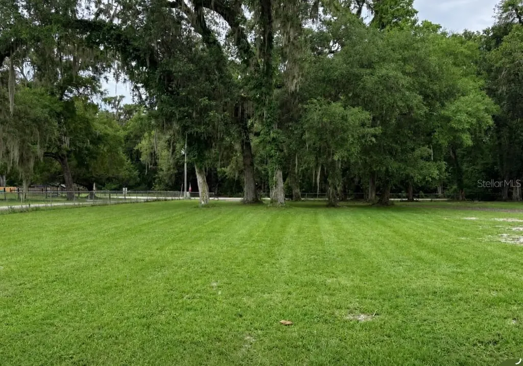 12253 E Berry Lane Floral City FL 34436