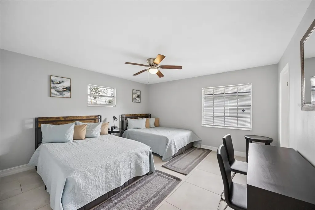 536 Hibiscus Way Orlando FL 32807
