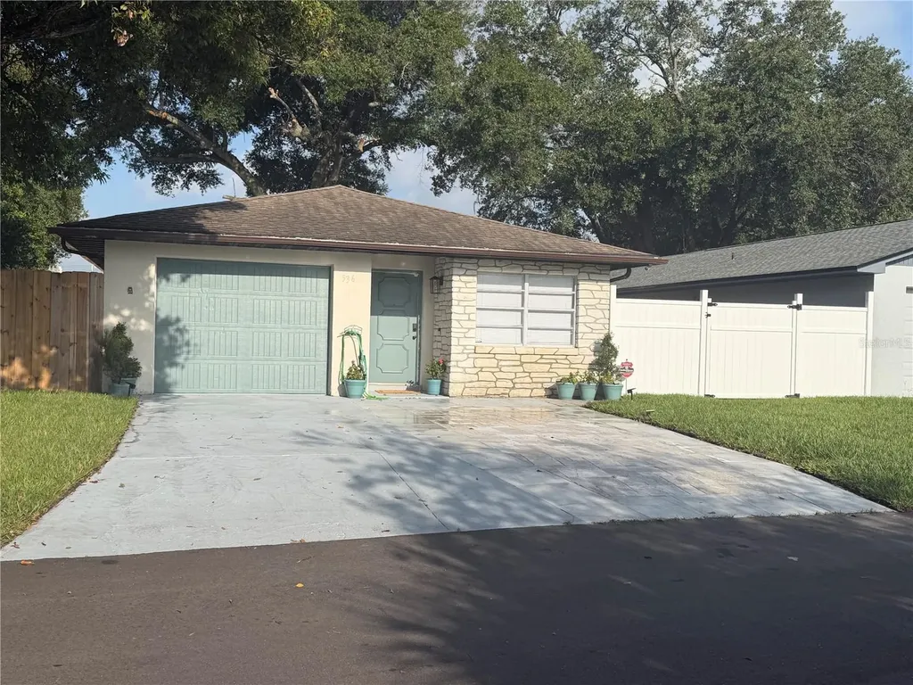 536 Hibiscus Way Orlando FL 32807