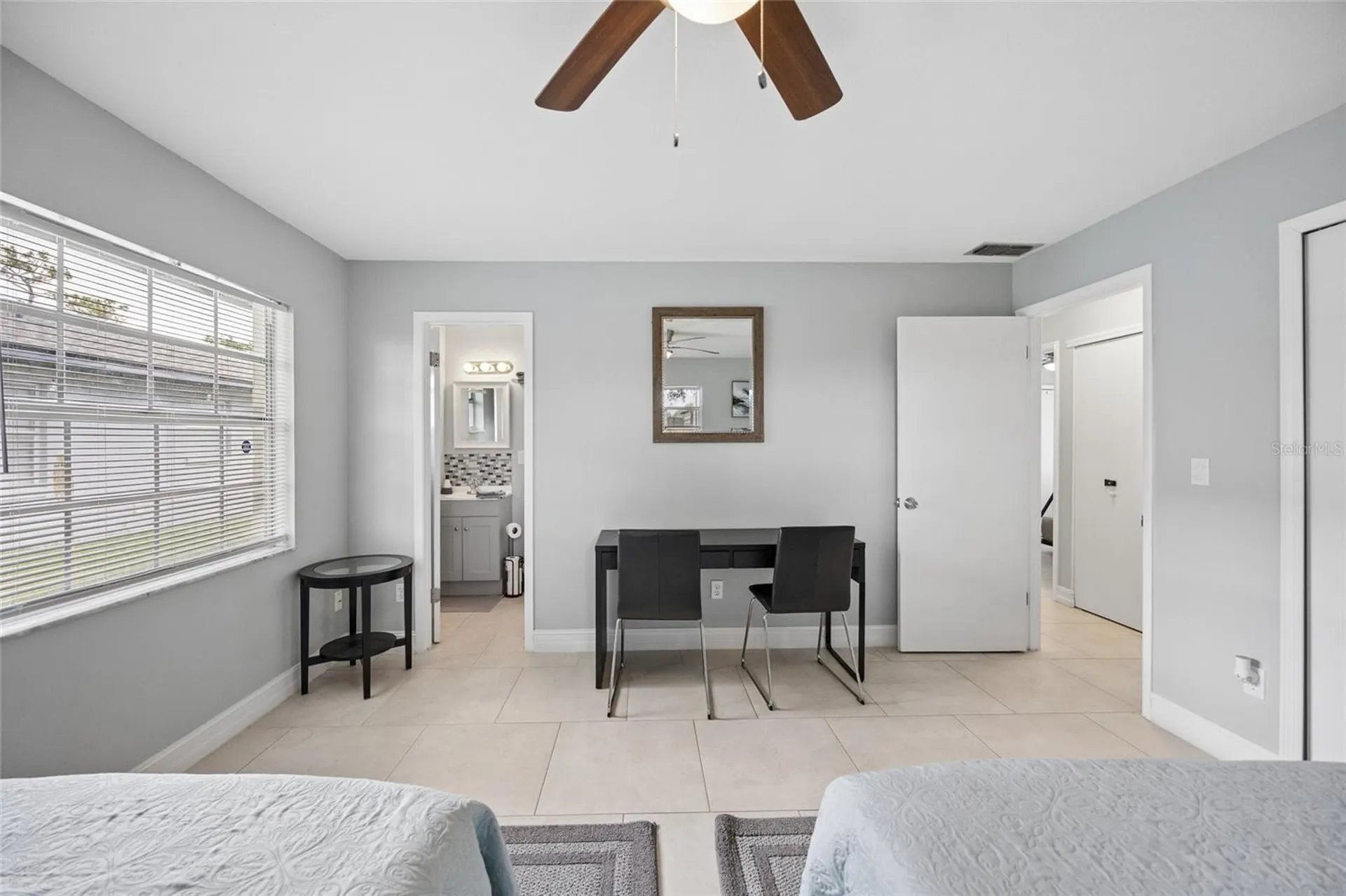 536 Hibiscus Way Orlando FL 32807