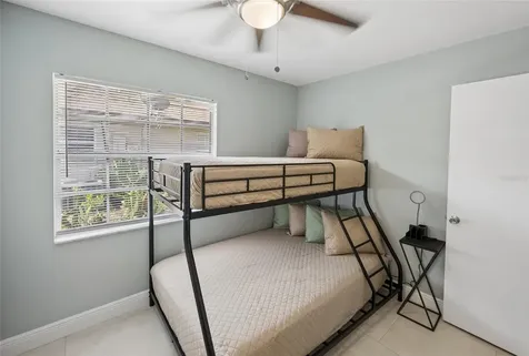 536 Hibiscus Way Orlando FL 32807