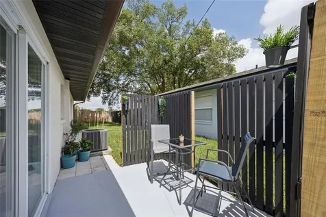 536 Hibiscus Way Orlando FL 32807