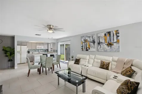 536 Hibiscus Way Orlando FL 32807