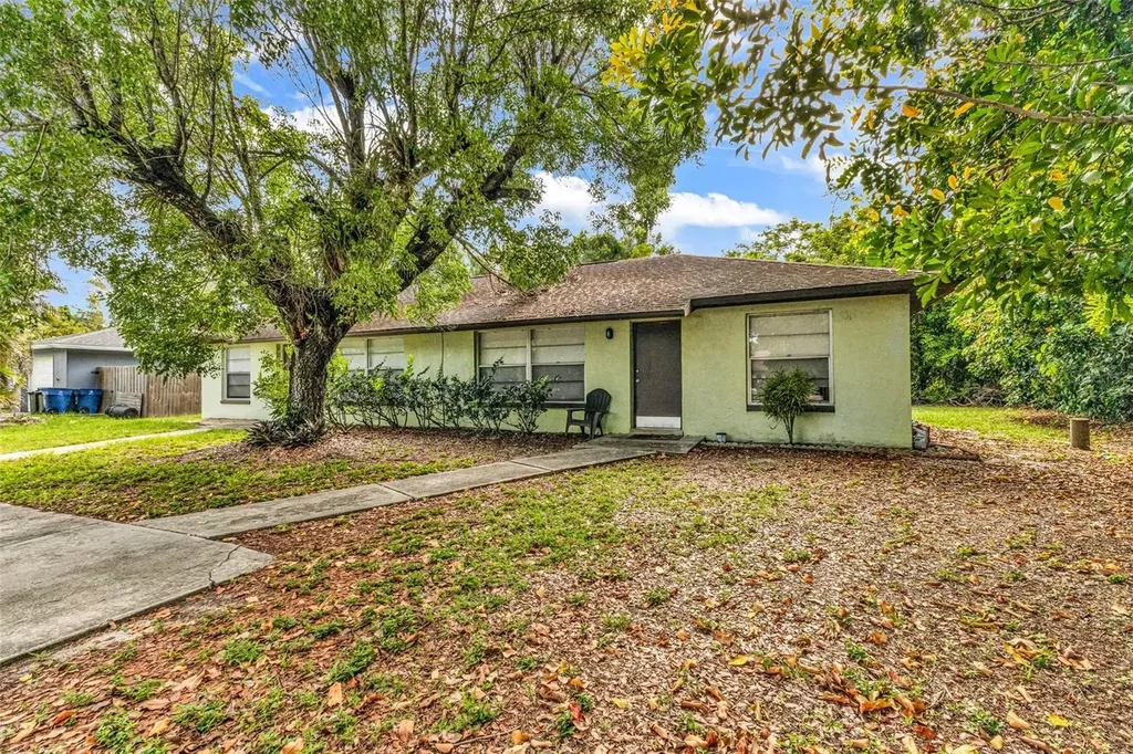 18617/18619 Bartow Boulevard Fort Myers FL 33967
