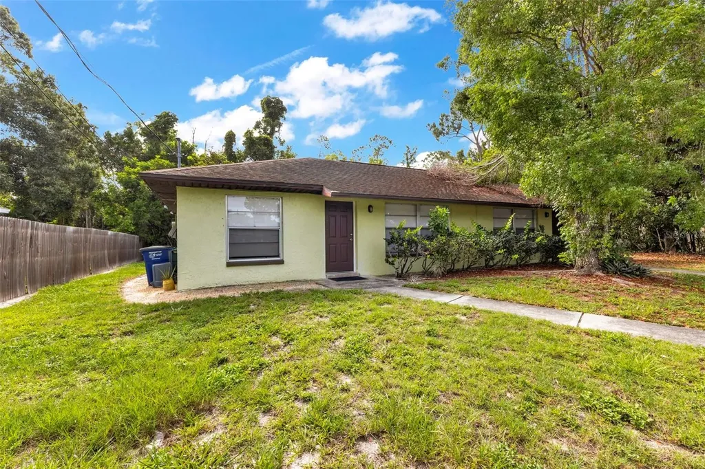 18617/18619 Bartow Boulevard Fort Myers FL 33967