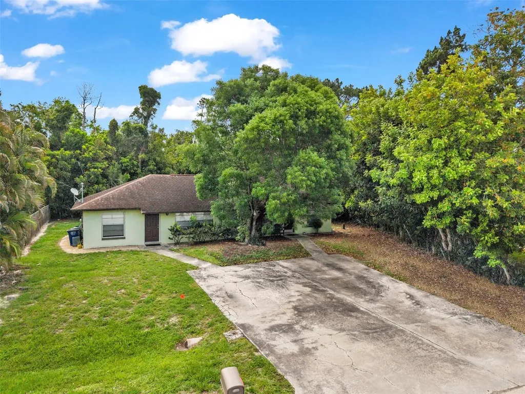 18617/18619 Bartow Boulevard Fort Myers FL 33967