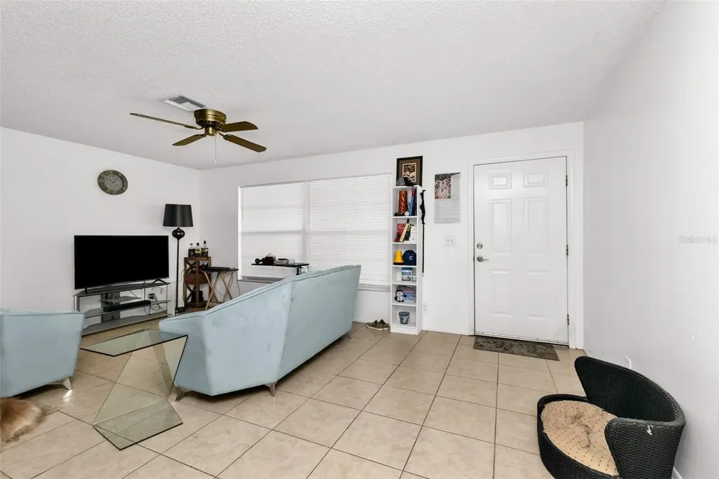 18617/18619 Bartow Boulevard Fort Myers FL 33967