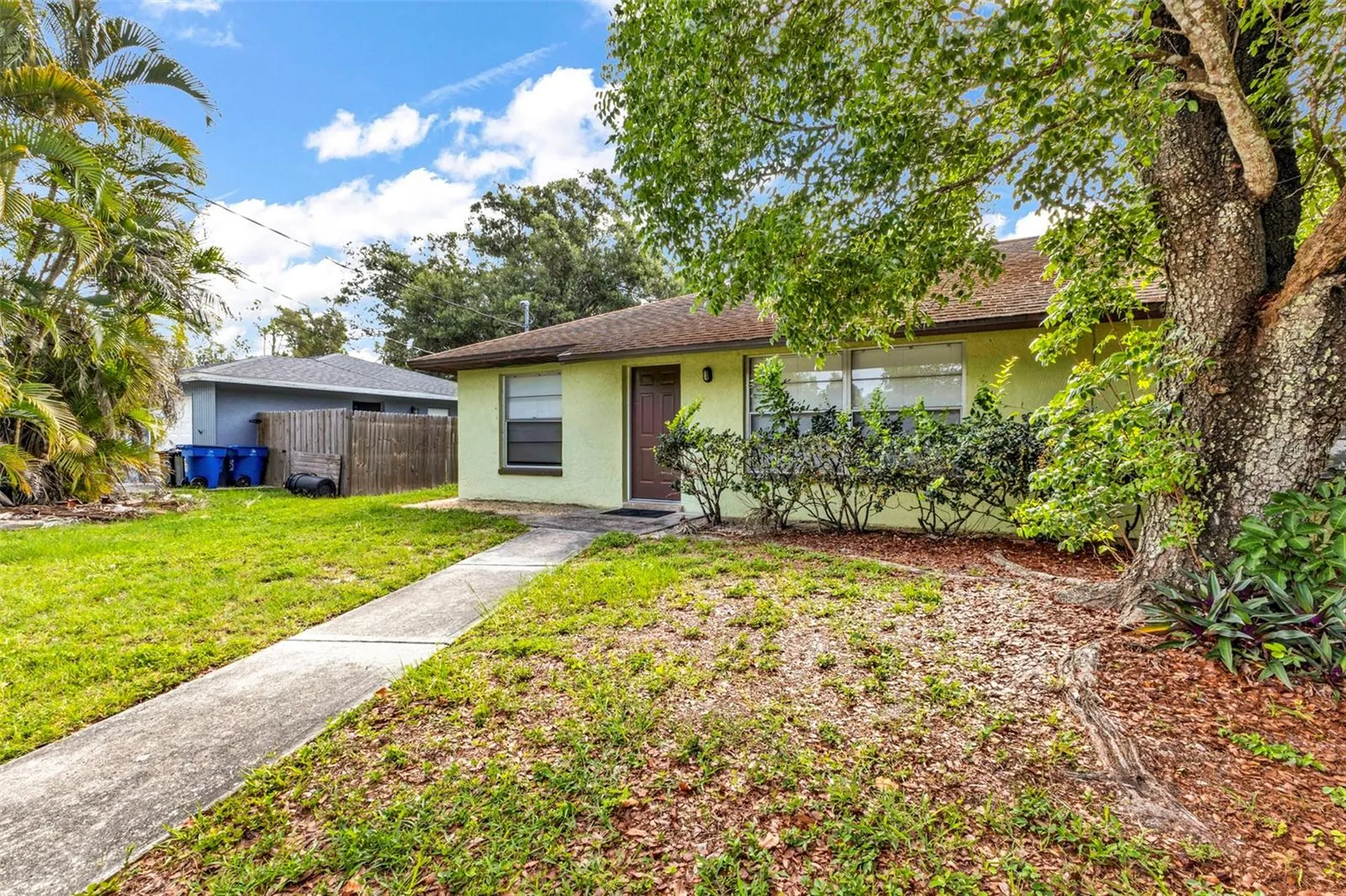 18617/18619 Bartow Boulevard Fort Myers FL 33967