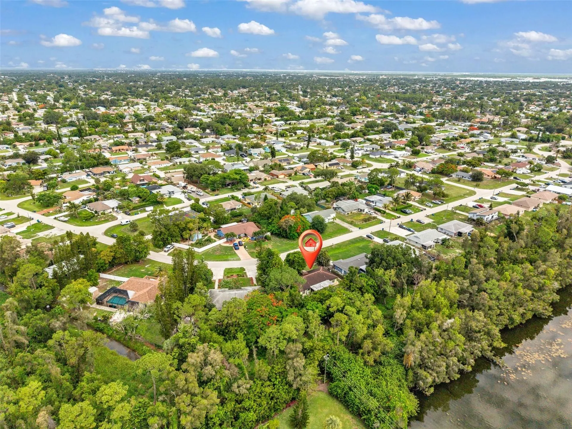 18617/18619 Bartow Boulevard Fort Myers FL 33967