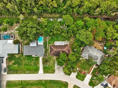 18617/18619 Bartow Boulevard Fort Myers FL 33967