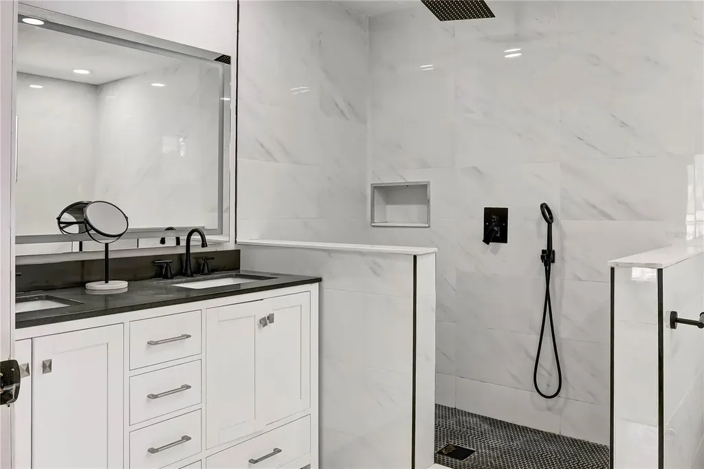 647 E Hillcrest Street Altamonte Springs FL 32701